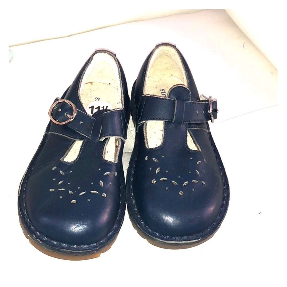 Never worn Stride Rite Navy Blue Shoes 11.5